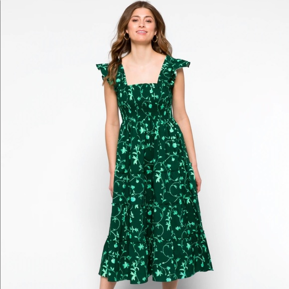 Hill House Dresses & Skirts - Hill House Ellie Nap dress in emerald green floral poplin
